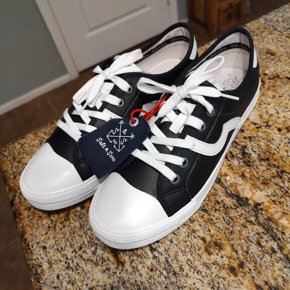 Salt & Seas Black & White Sneakers Size 11.5 Model SALTY-M - Picture 1 of 12